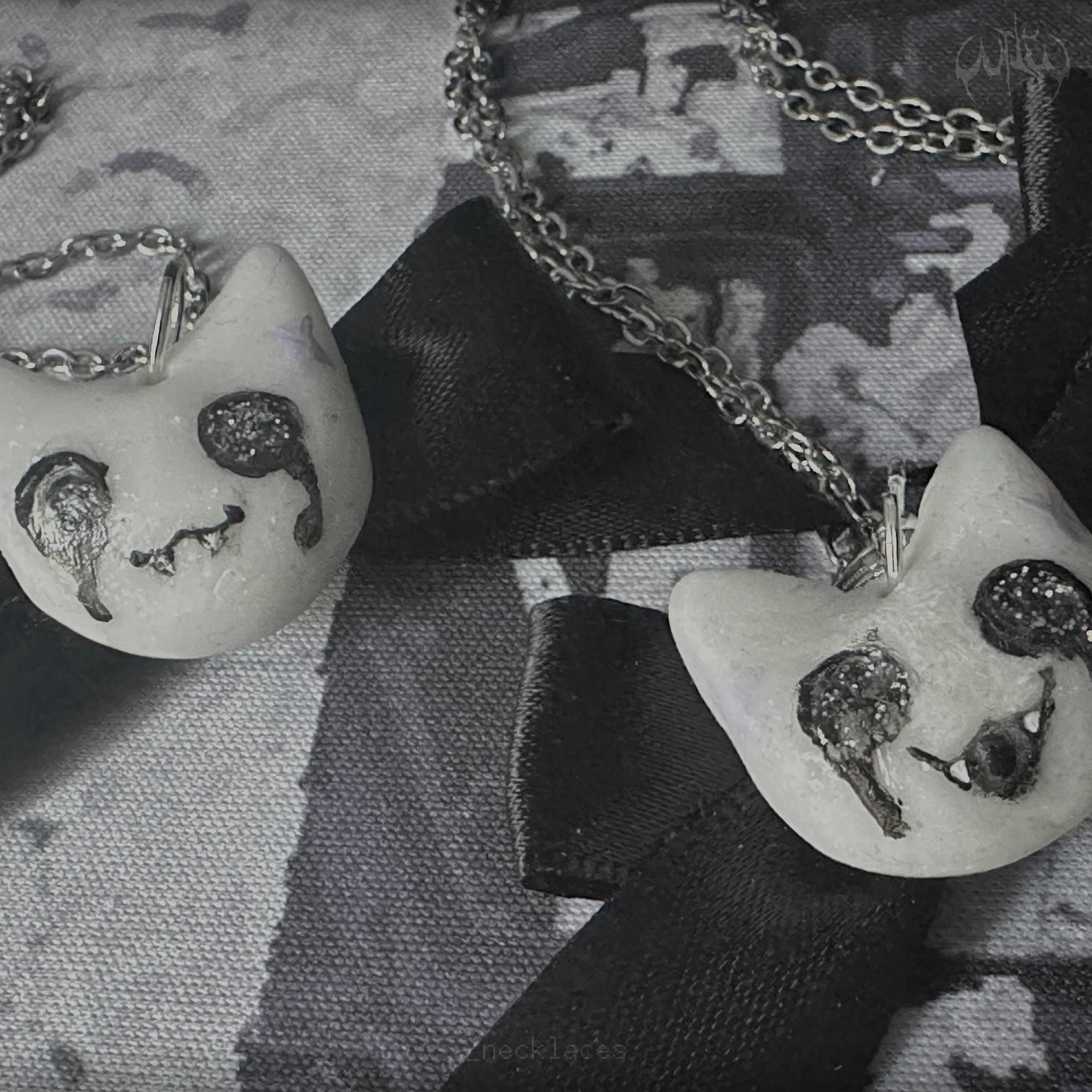 "cutted" cat necklaces LIMITED STOCK